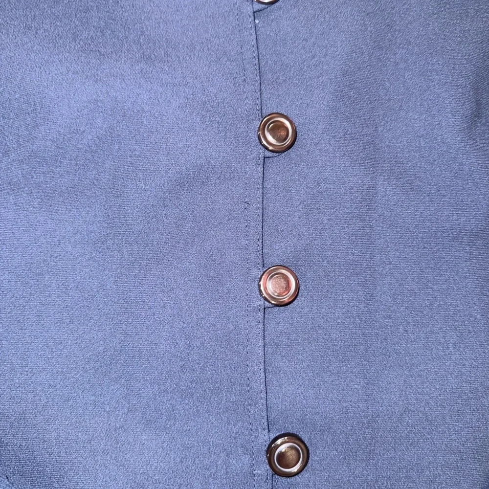2 x 20$ Evan Picone Women's Navy Blazer with Brown Buttons Size 14